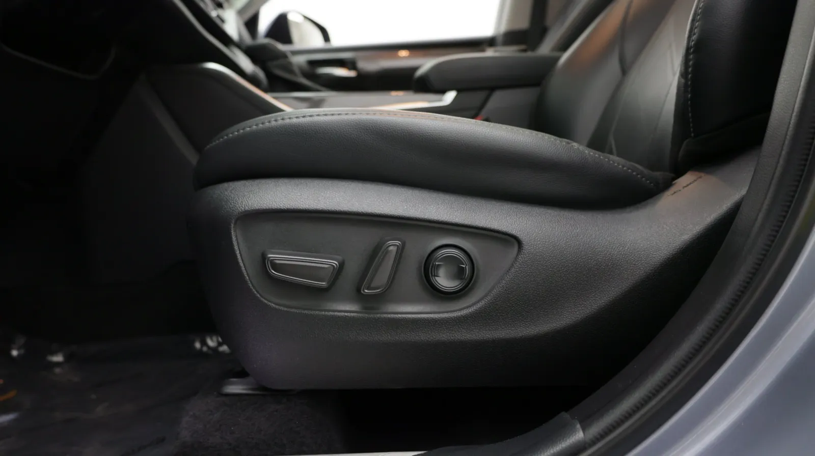 Toyota Highlander photo 16