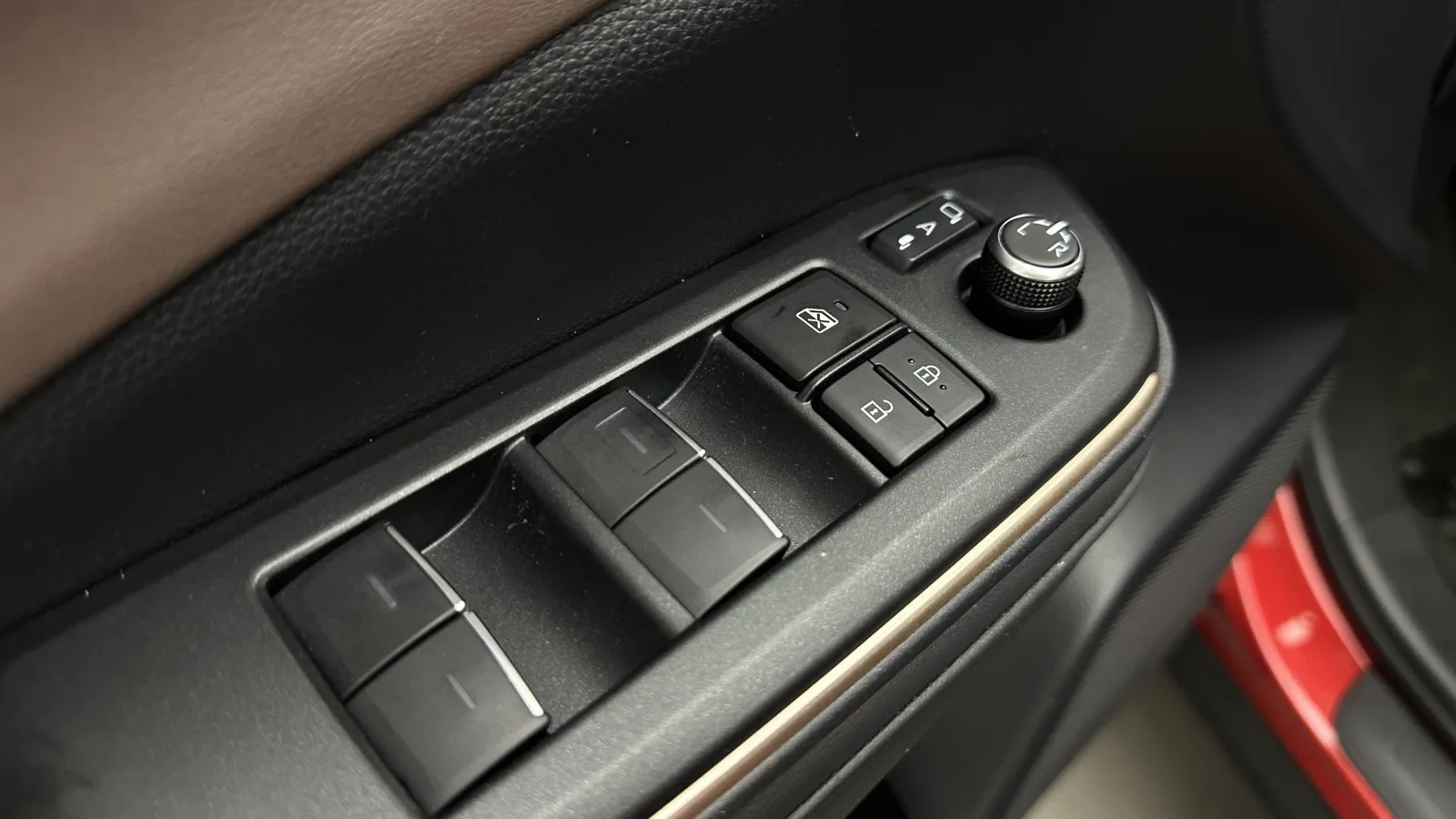 Toyota Crown photo 12