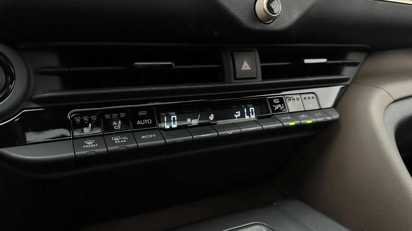 Toyota Crown photo 19