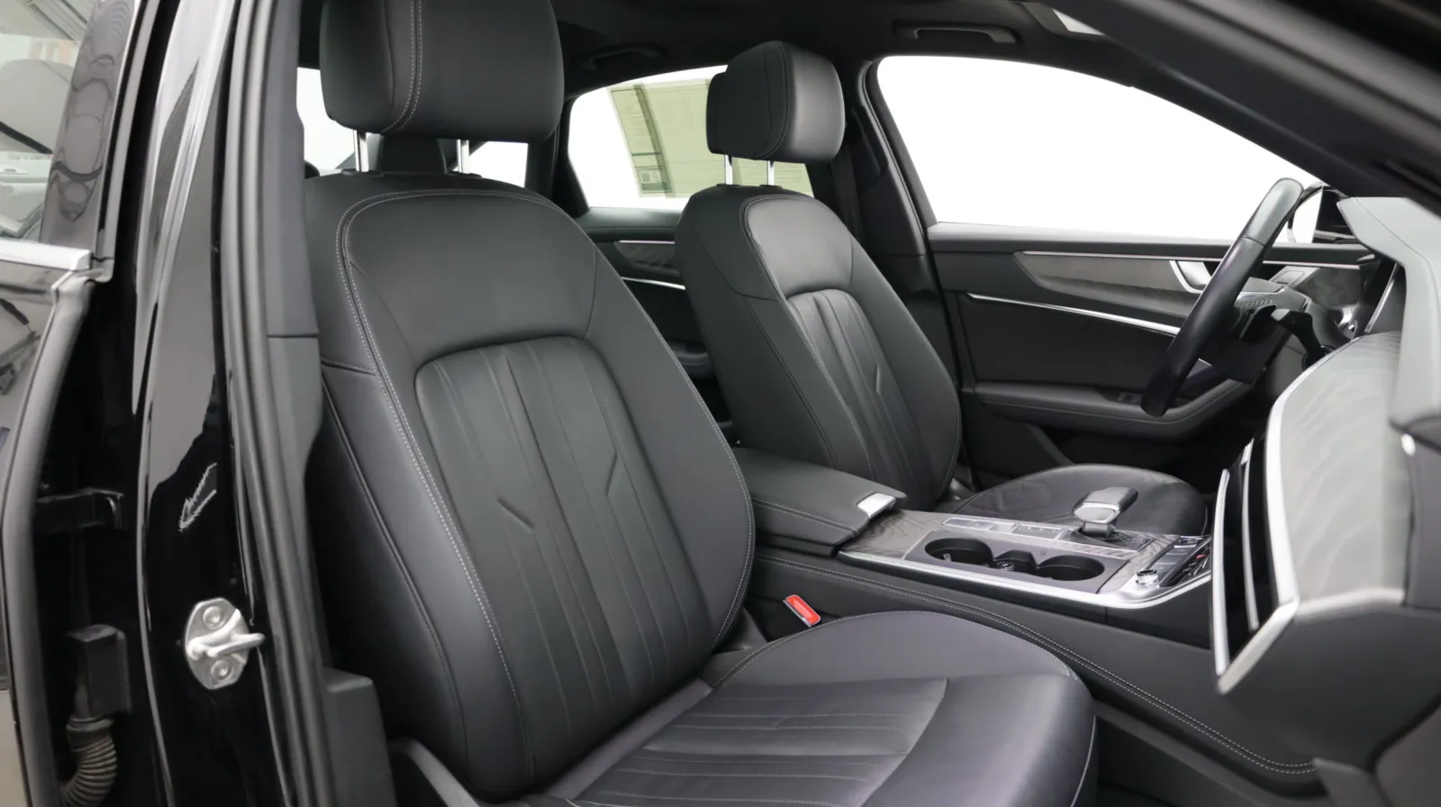 Audi A6 photo 40
