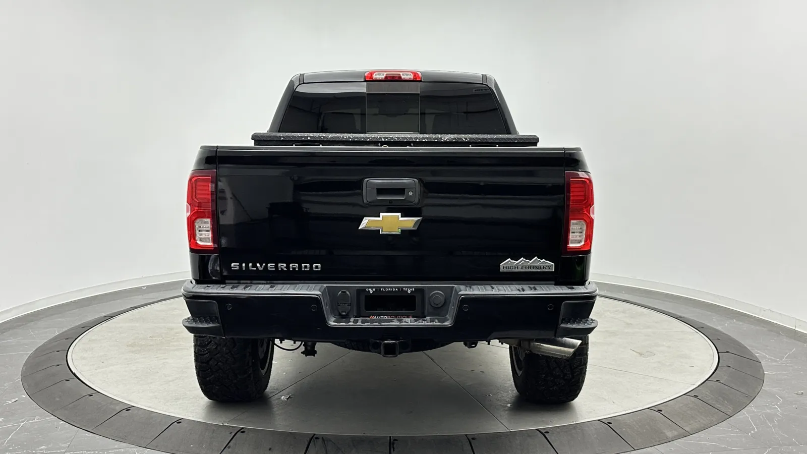 Chevrolet Silverado photo 6