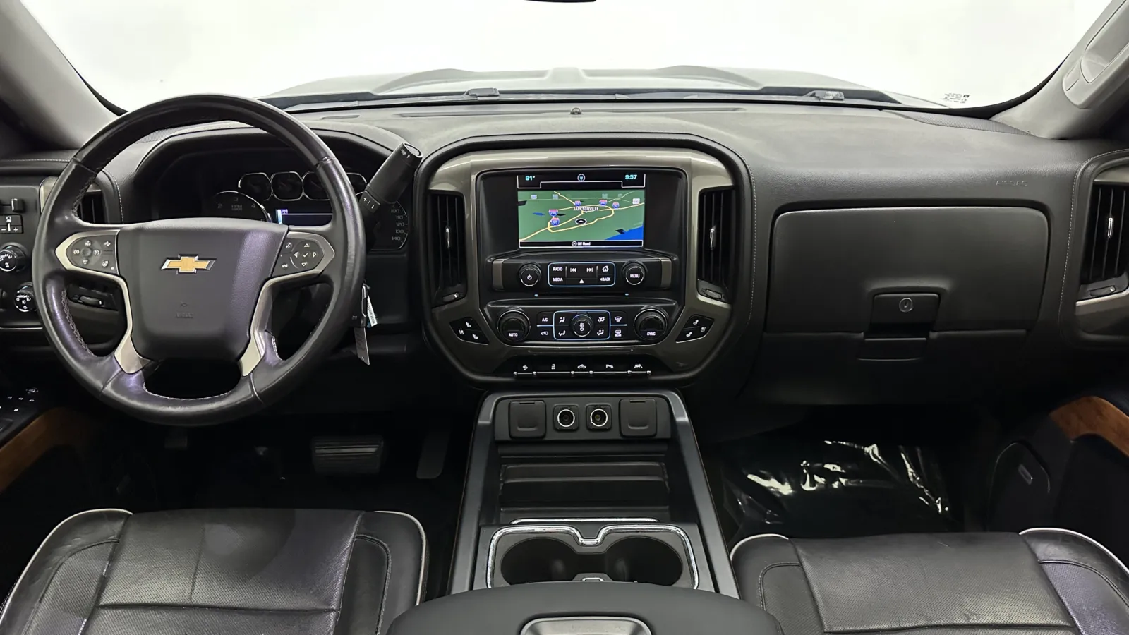 Chevrolet Silverado photo 27