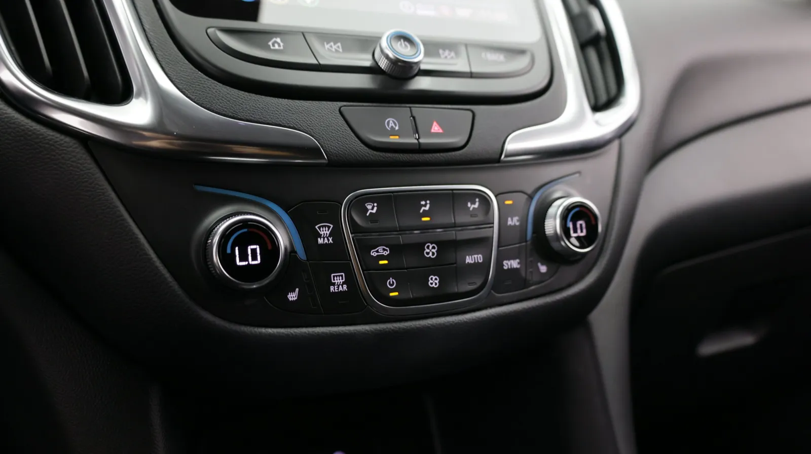 Chevrolet Equinox photo 18