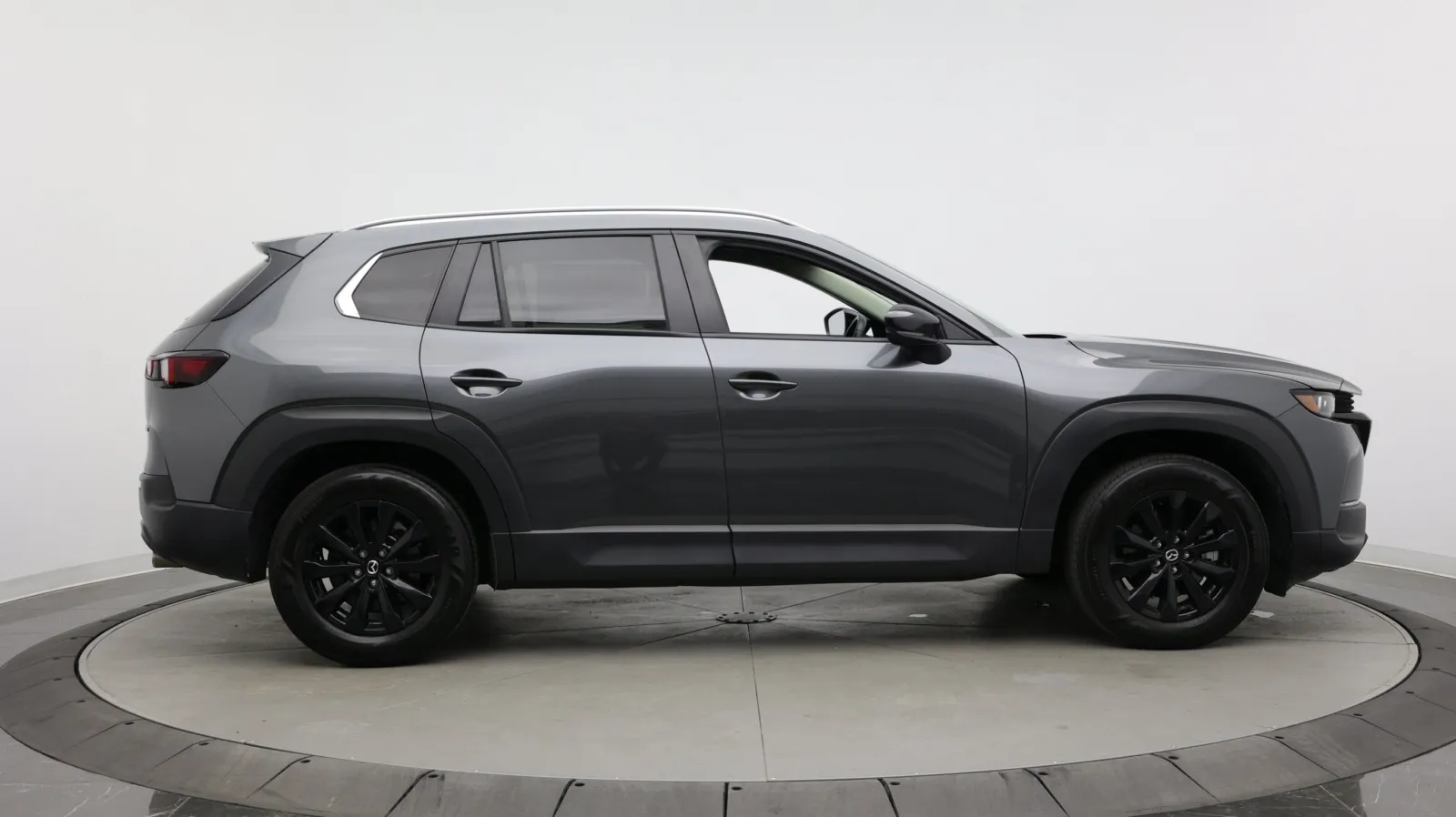 Mazda CX-50 photo 8