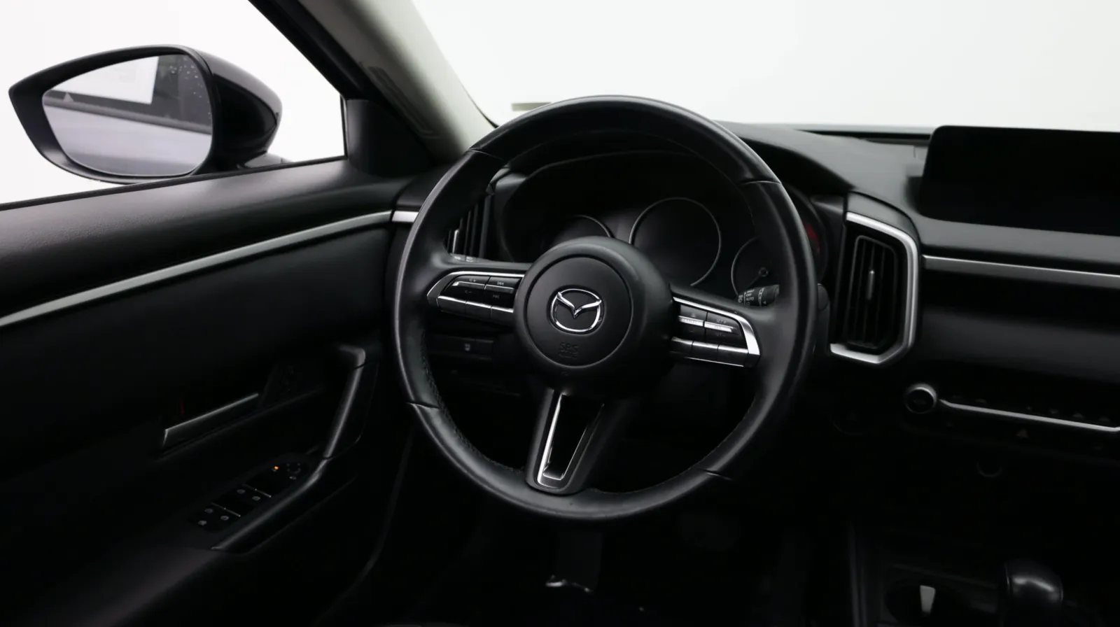 Mazda CX-50 photo 26