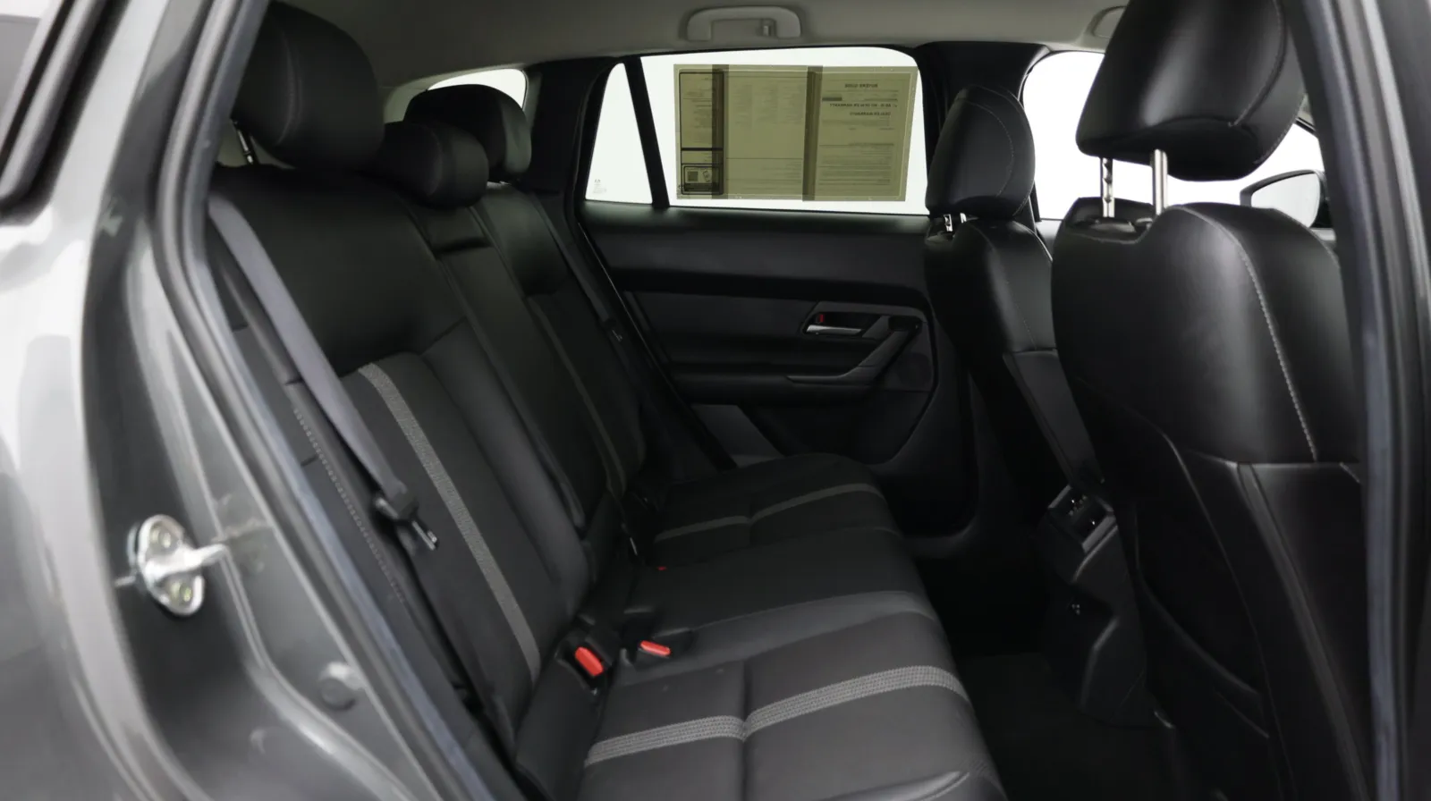 Mazda CX-50 photo 32