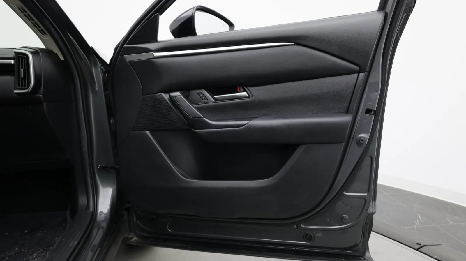Mazda CX-50 photo 33