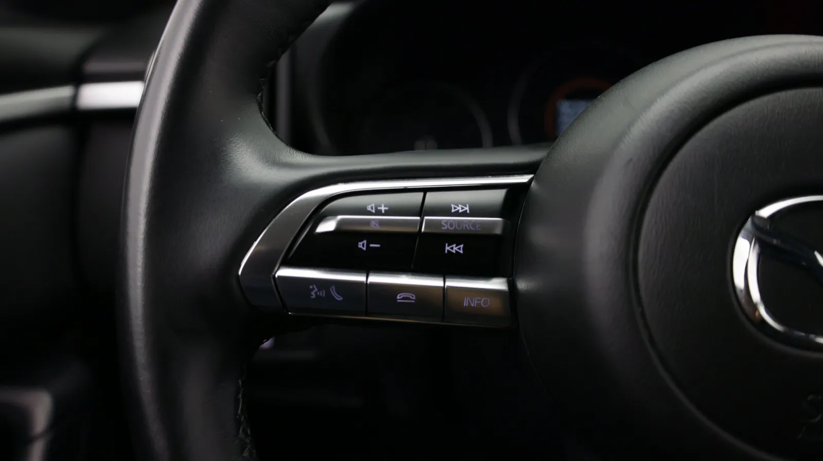 Mazda CX-50 photo 21