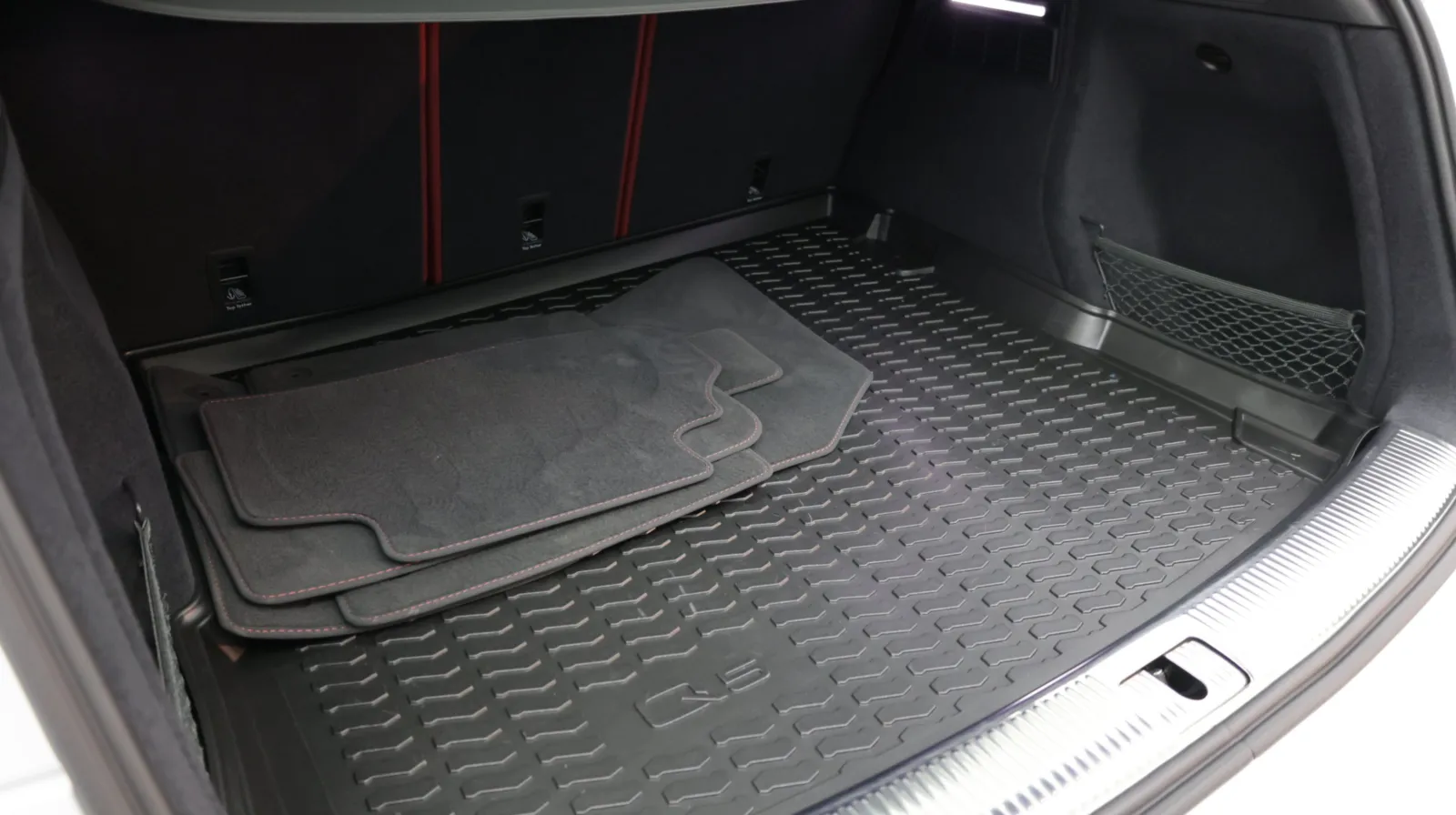 Audi SQ5 photo 38