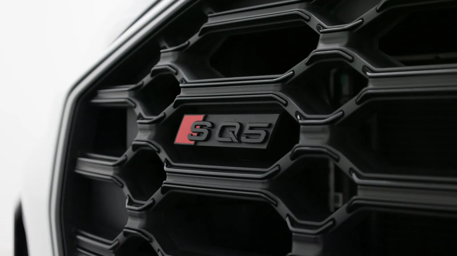 Audi SQ5 photo 10