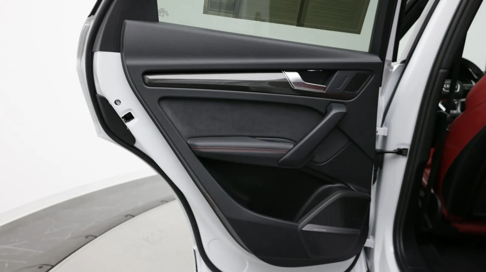 Audi SQ5 photo 31
