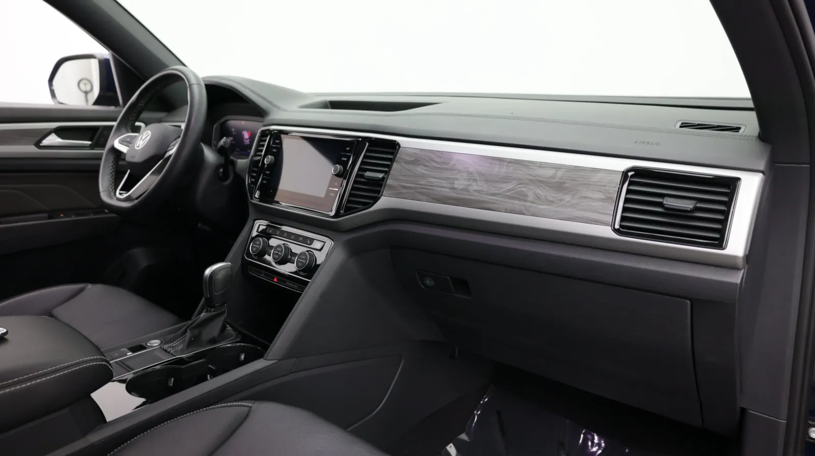 Volkswagen Atlas Cross Sport photo 35