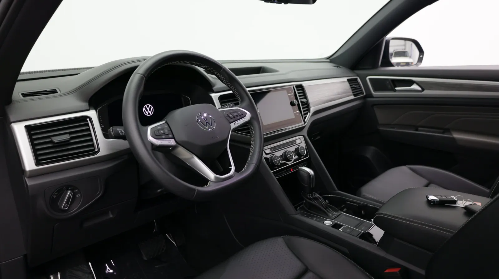 Volkswagen Atlas Cross Sport photo 11