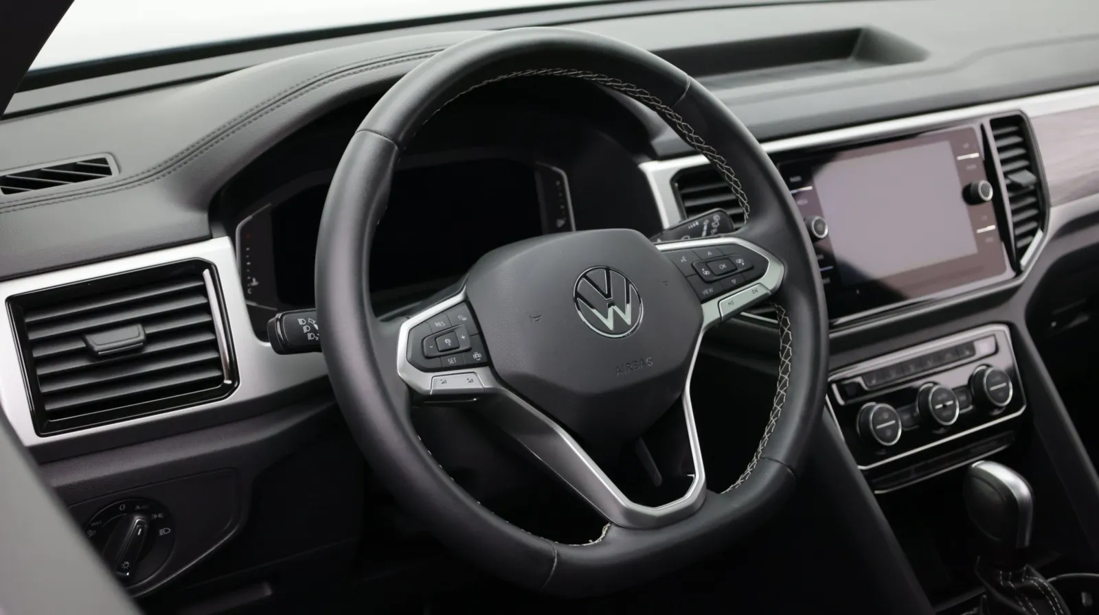 Volkswagen Atlas Cross Sport photo 9