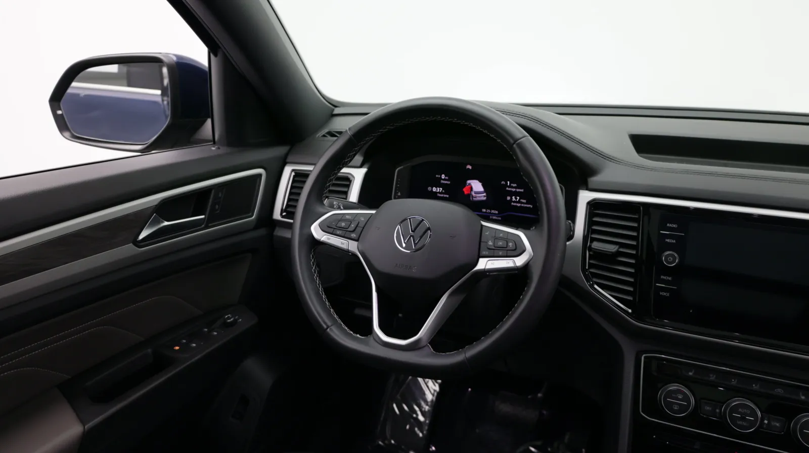Volkswagen Atlas Cross Sport photo 25