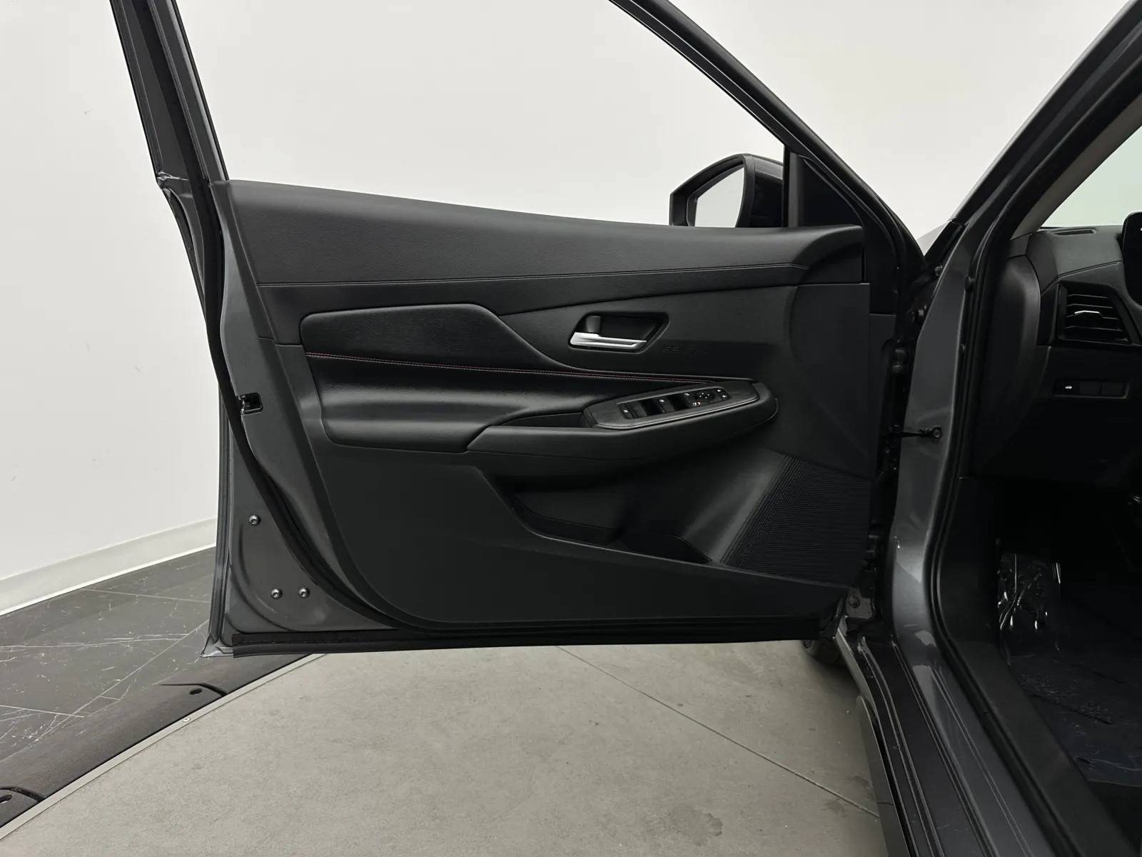 Nissan Sentra photo 14