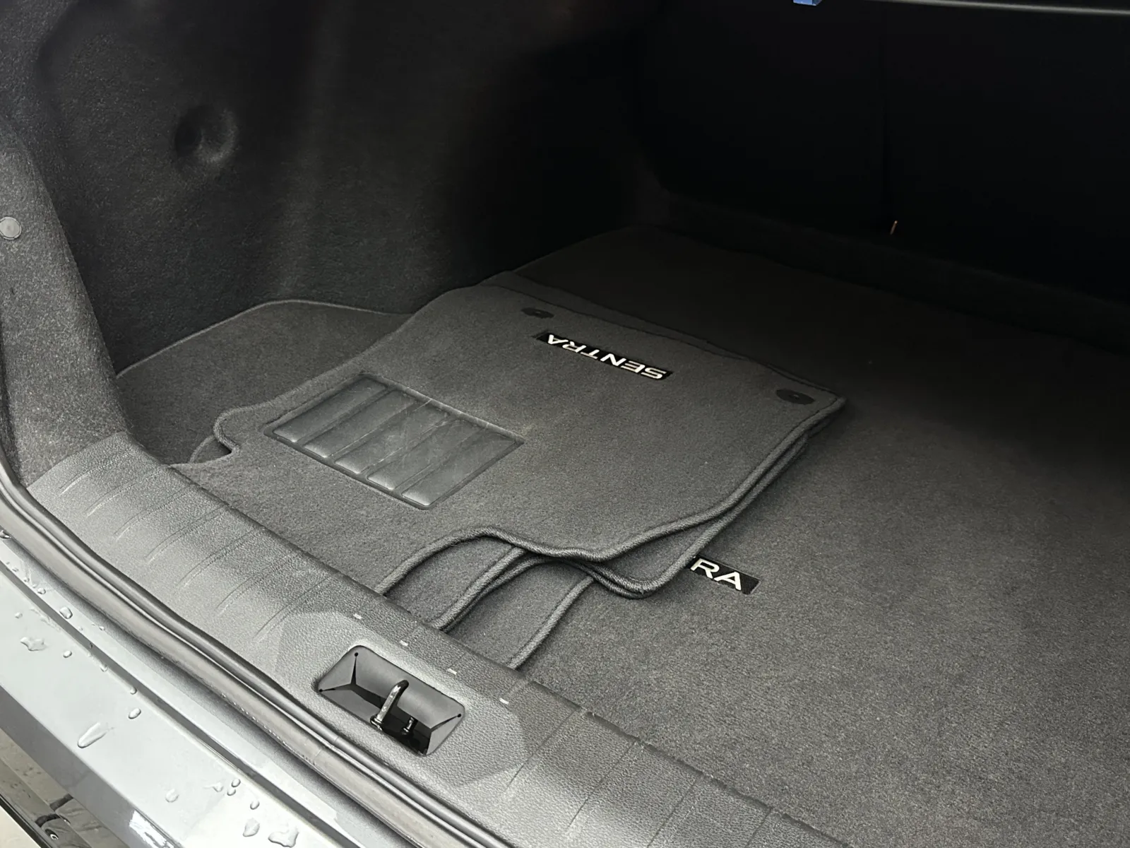 Nissan Sentra photo 33