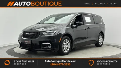 Black 2026 Chrysler Pacifica Select for sale in Jacksonville, FL
