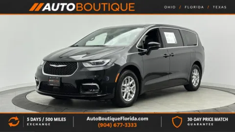Black 2026 Chrysler Pacifica Select for sale in Jacksonville, FL