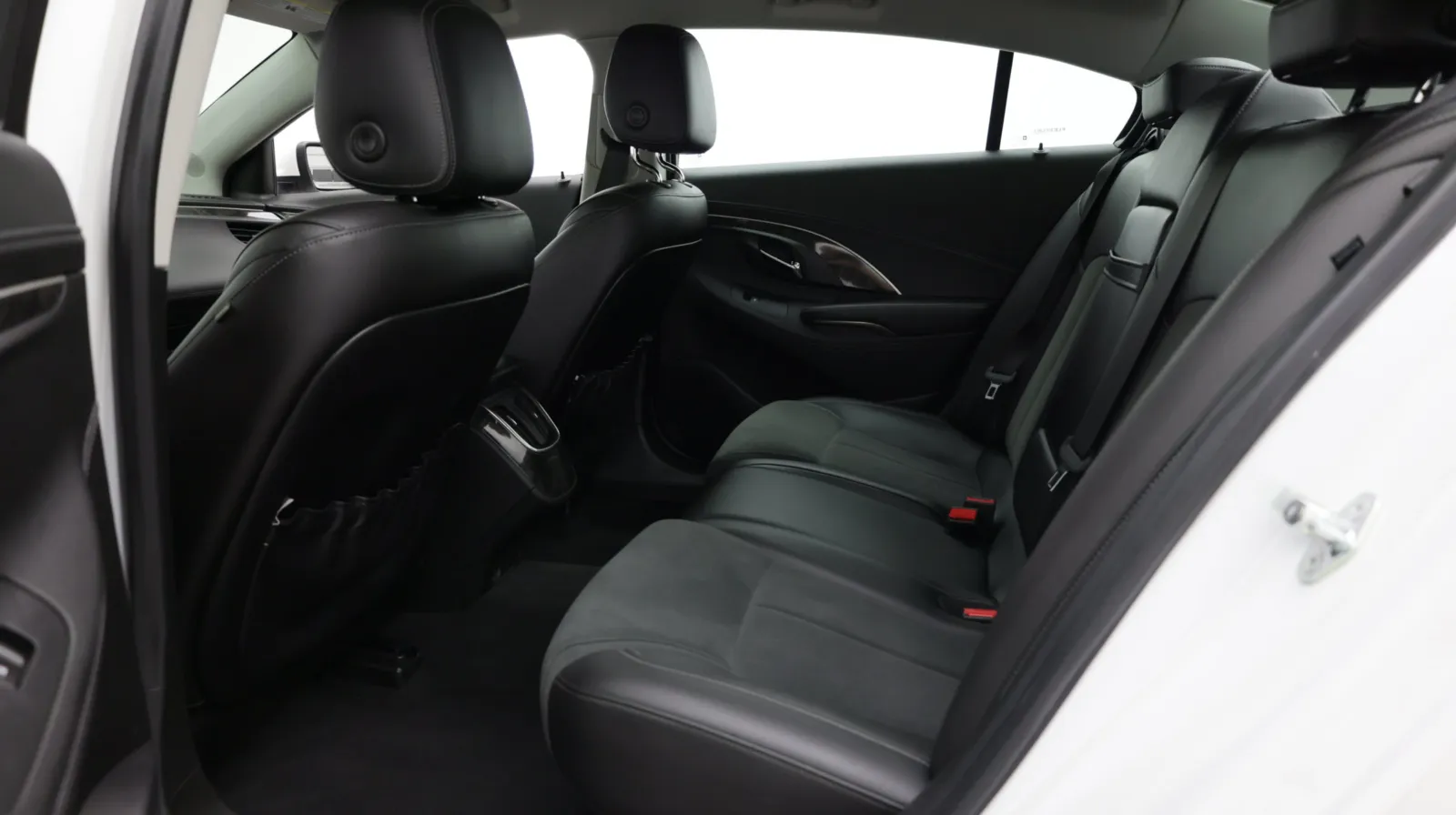 Buick LaCrosse photo 22
