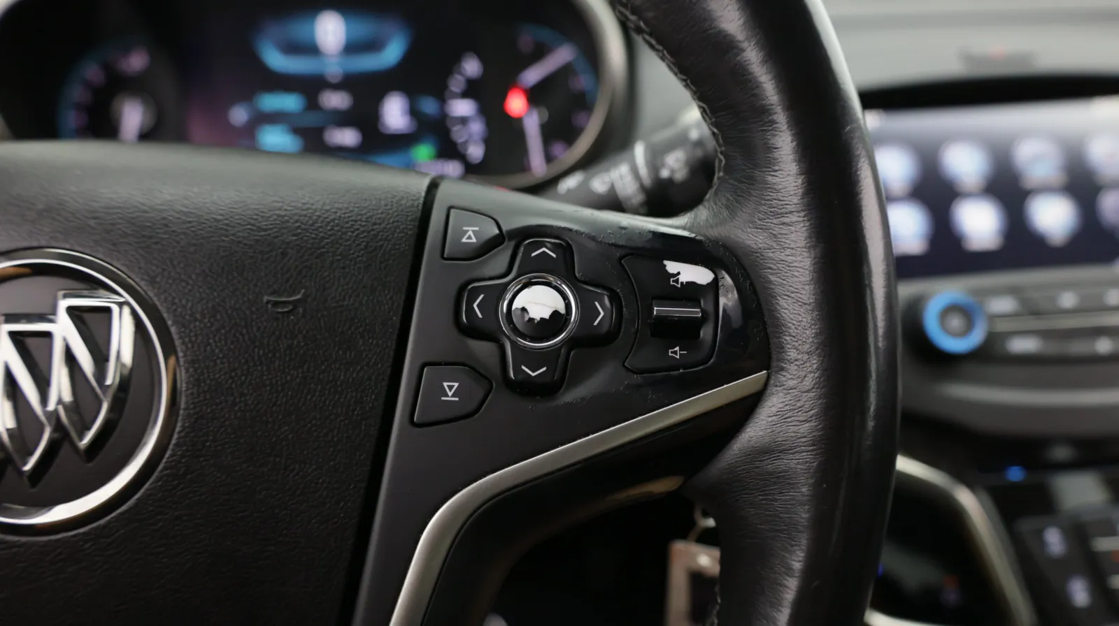 Buick LaCrosse photo 20