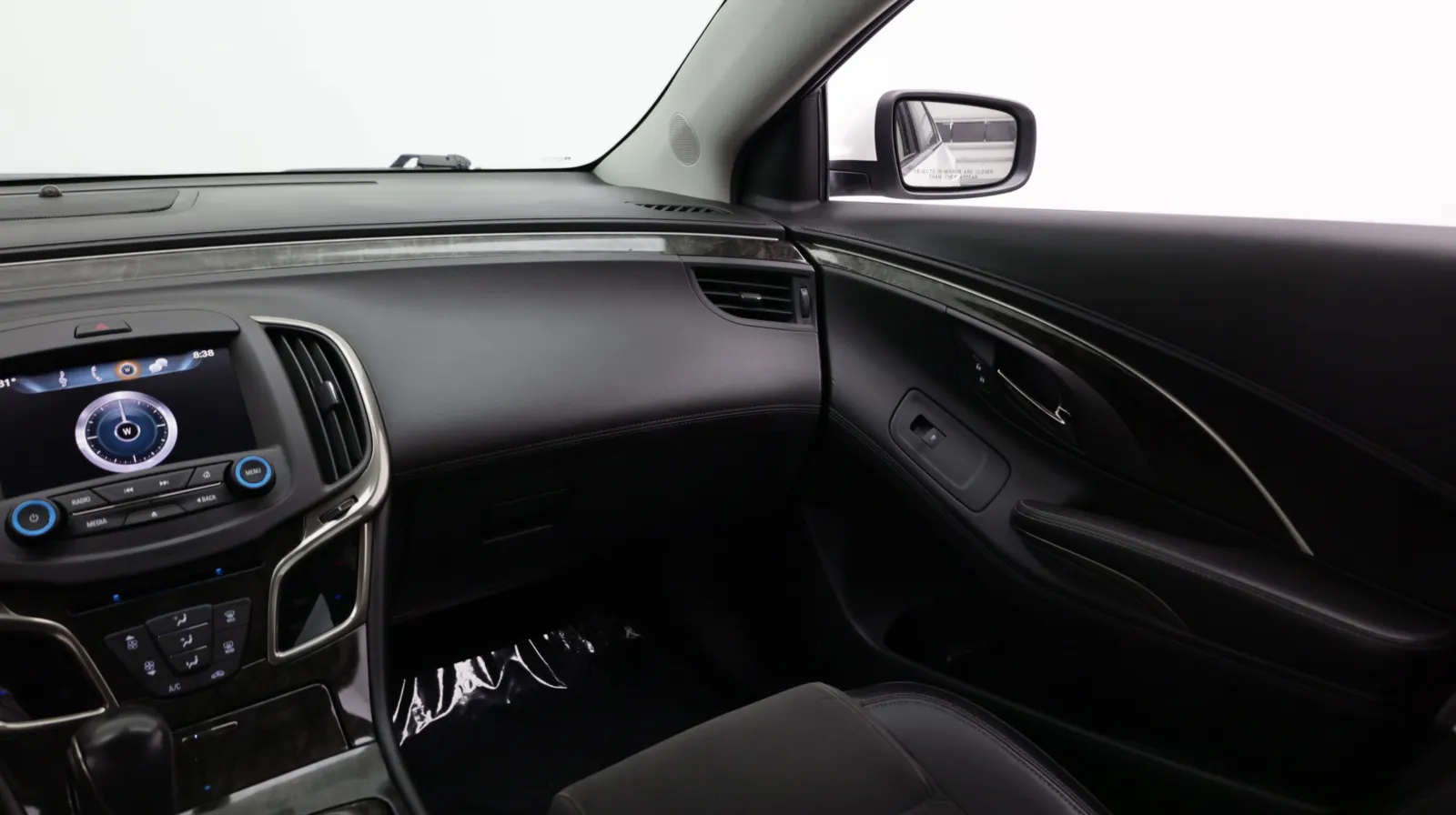 Buick LaCrosse photo 27
