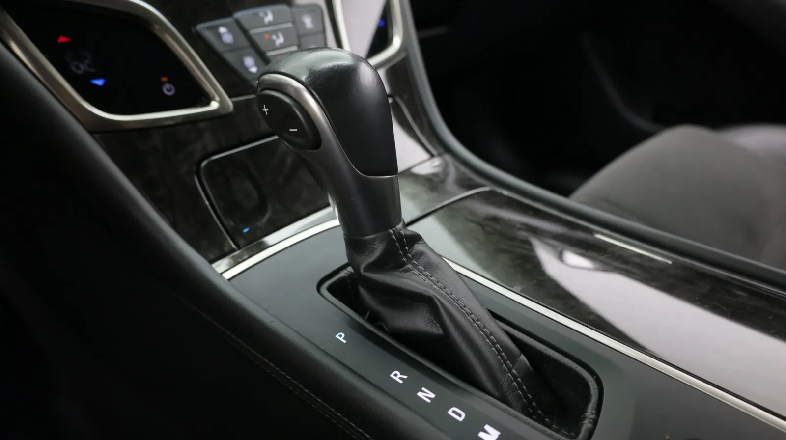 Buick LaCrosse photo 13