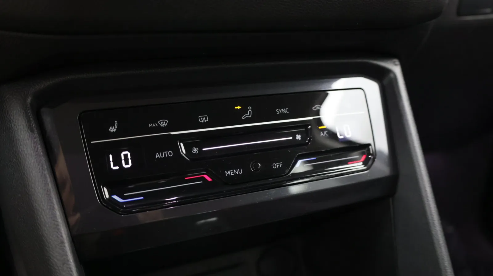 Volkswagen Tiguan photo 16