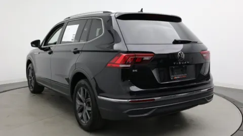 More photos of 2022 Volkswagen Tiguan SE at Auto Boutique Florida, FL