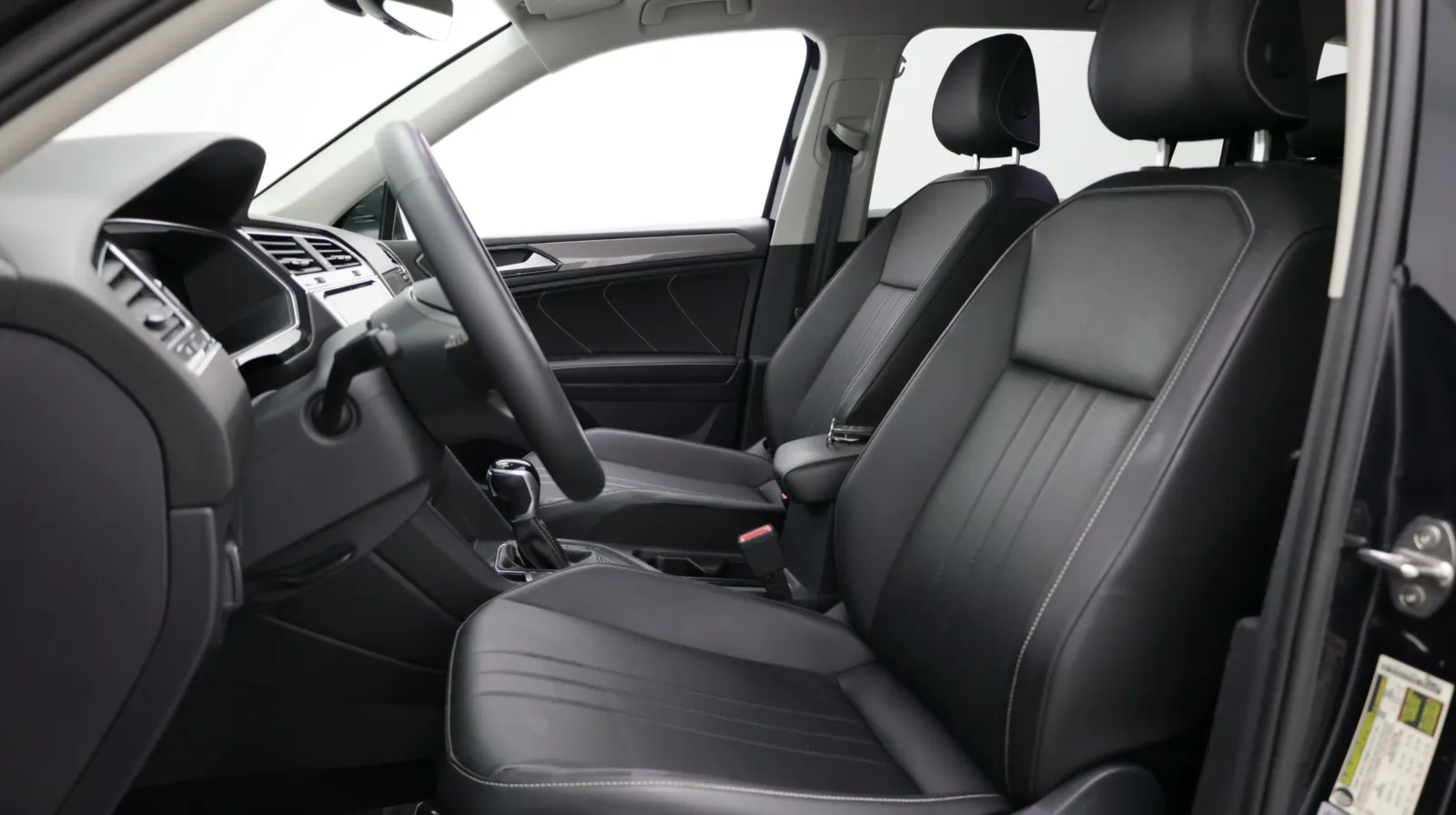 Volkswagen Tiguan photo 14