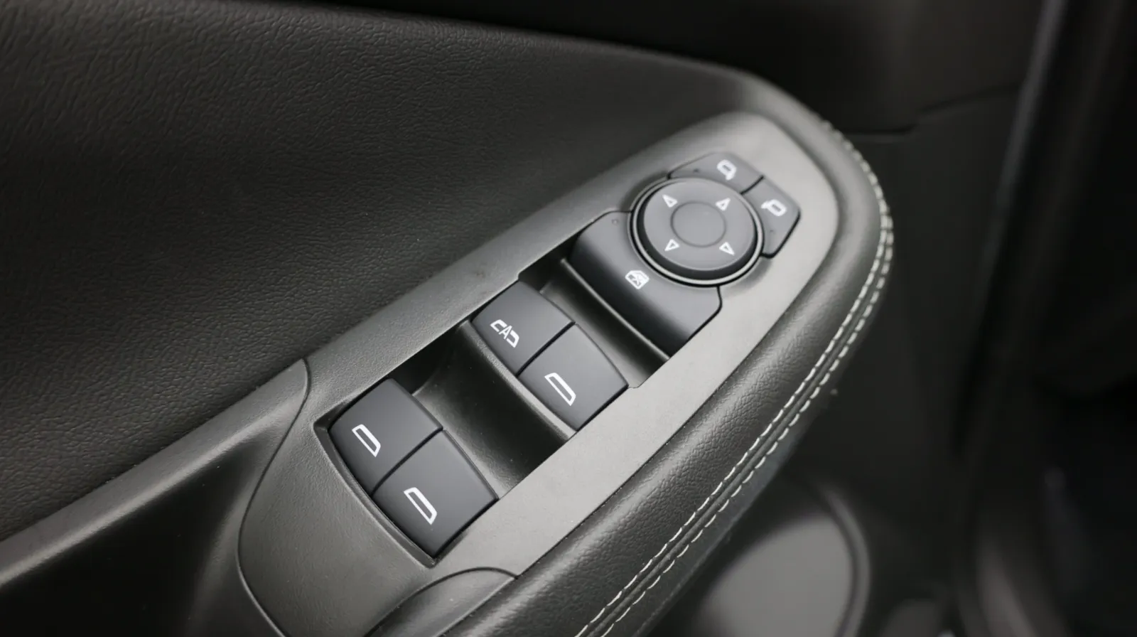 Buick Encore GX photo 12