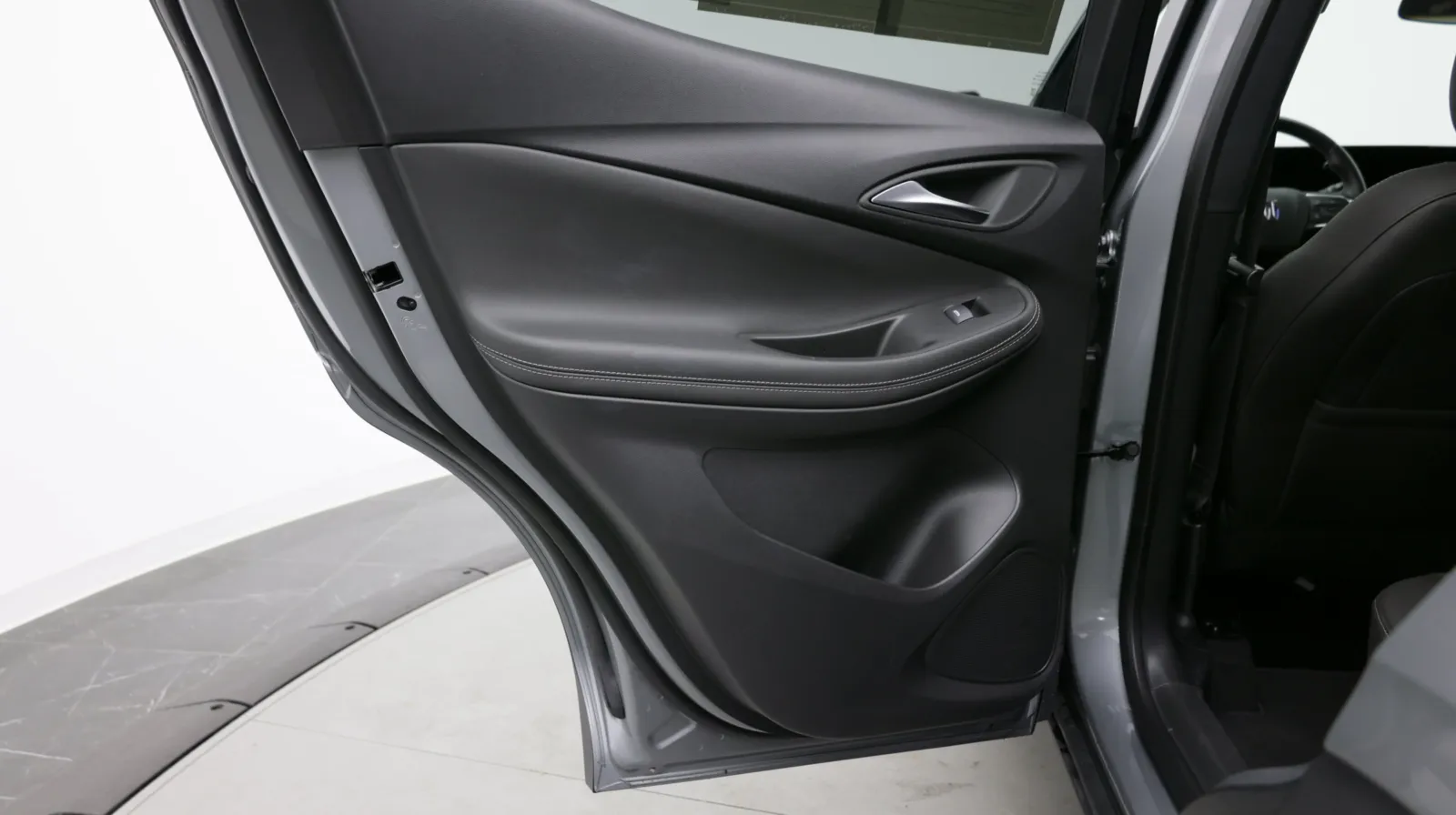 Buick Encore GX photo 24