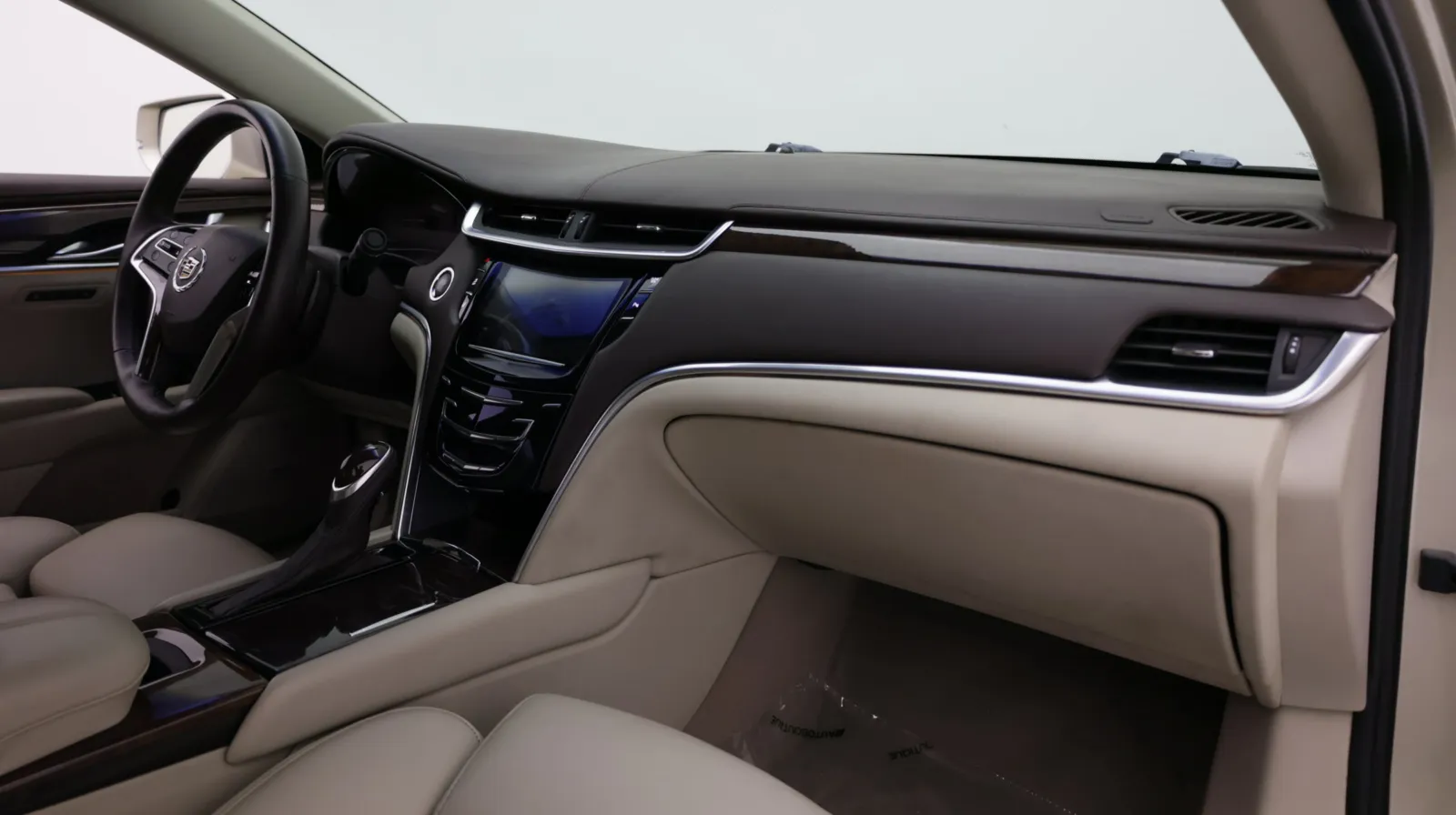 Cadillac XTS photo 36