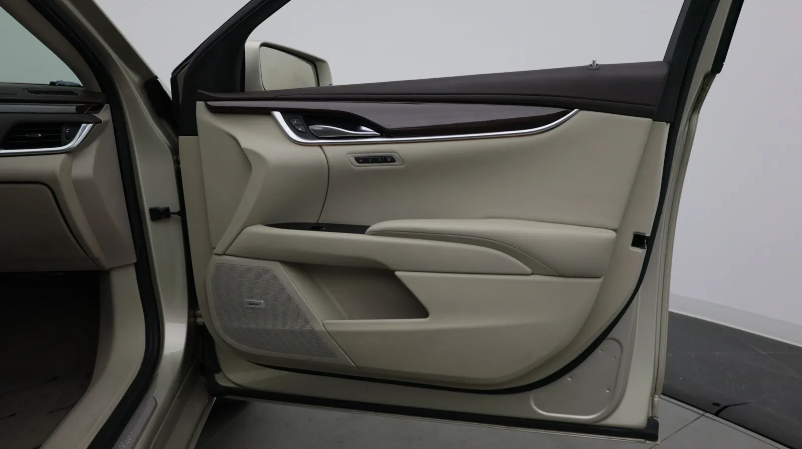 Cadillac XTS photo 33