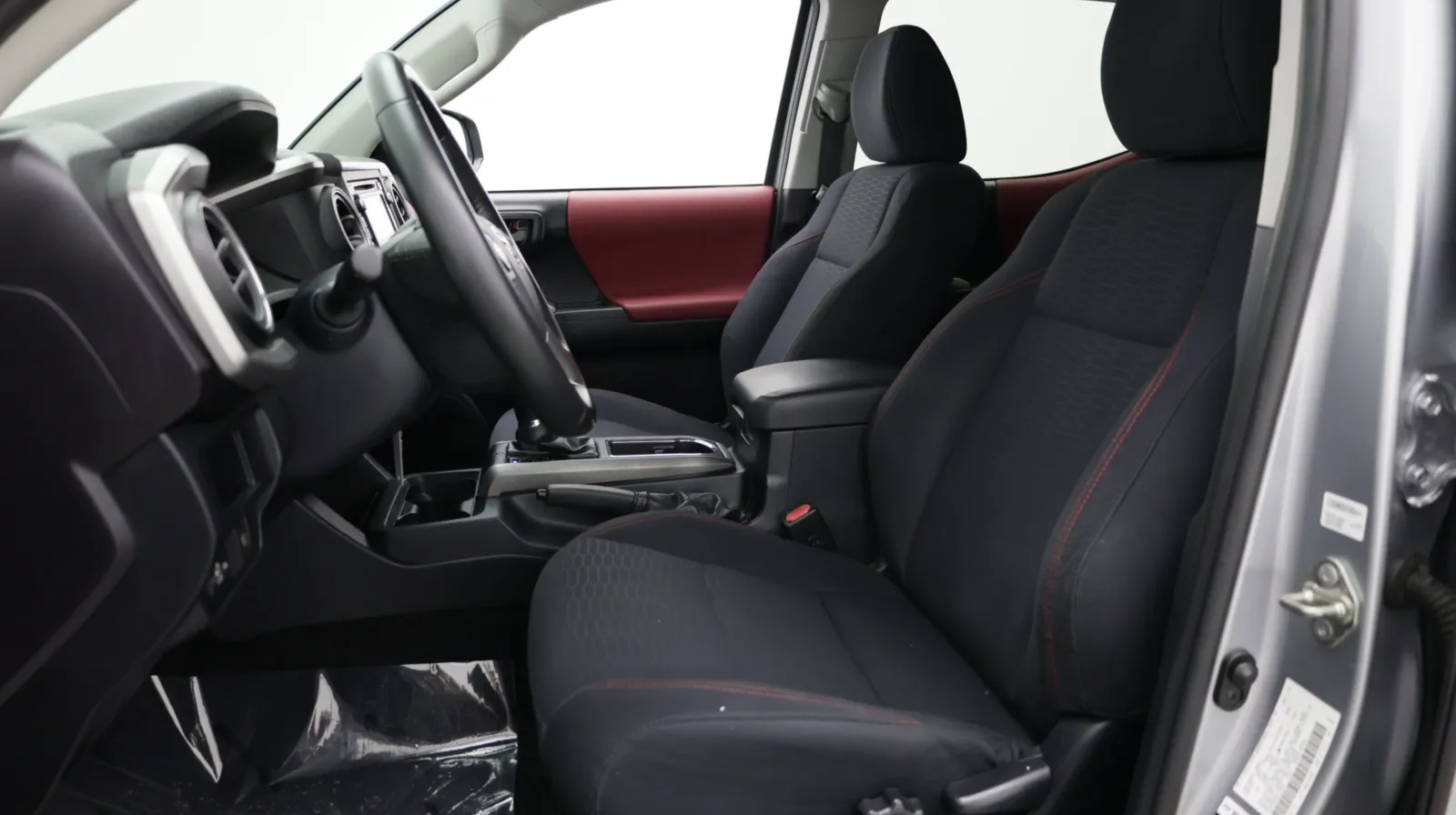 Toyota Tacoma photo 12