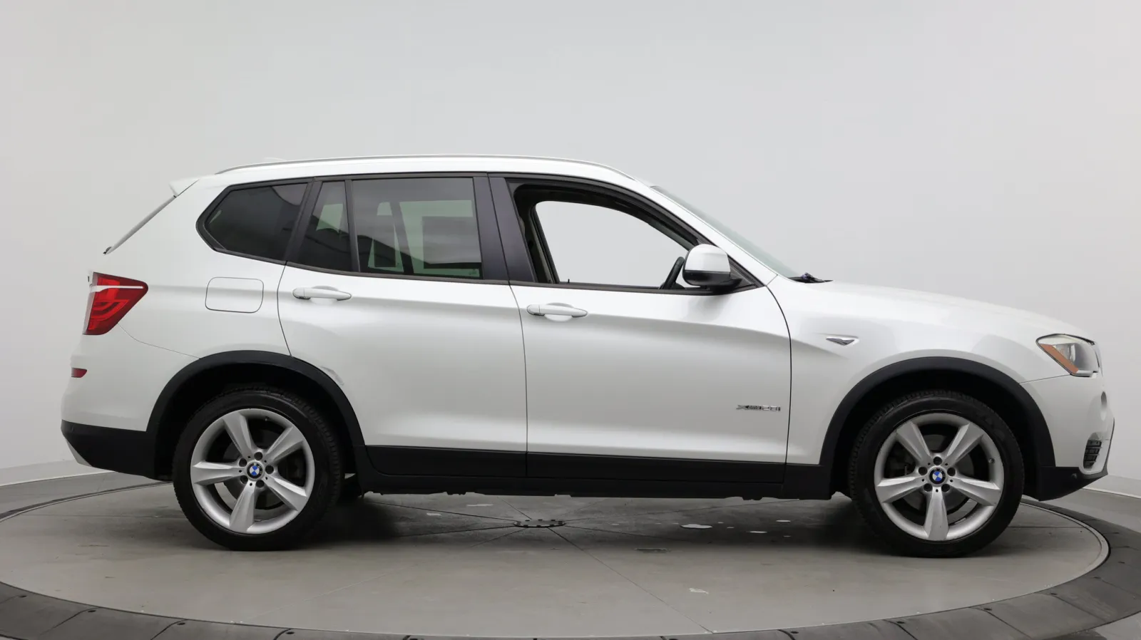 BMW X3 photo 9