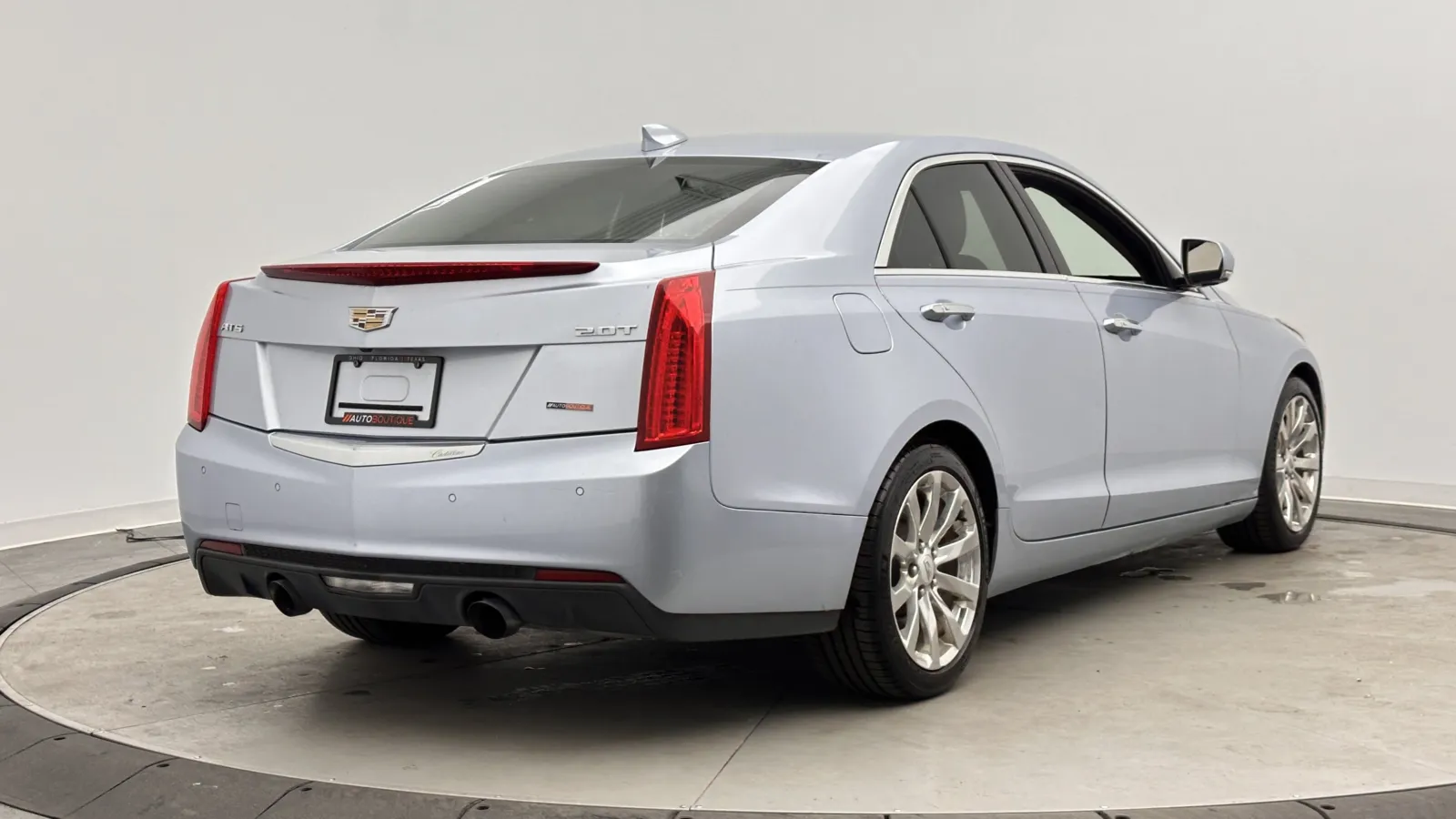 Cadillac ATS photo 8