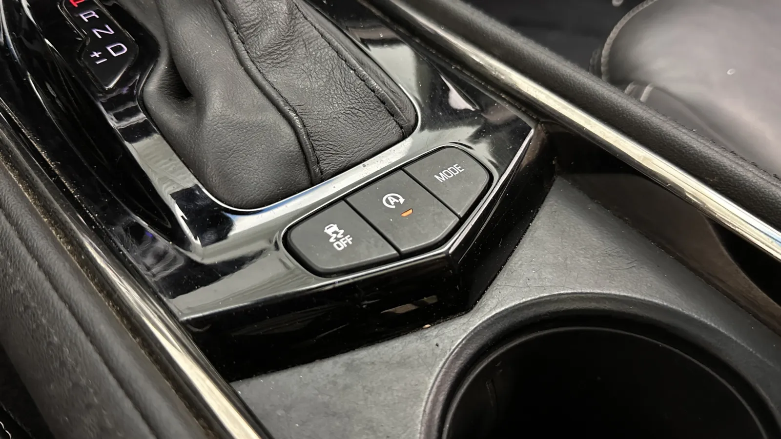 Cadillac ATS photo 14