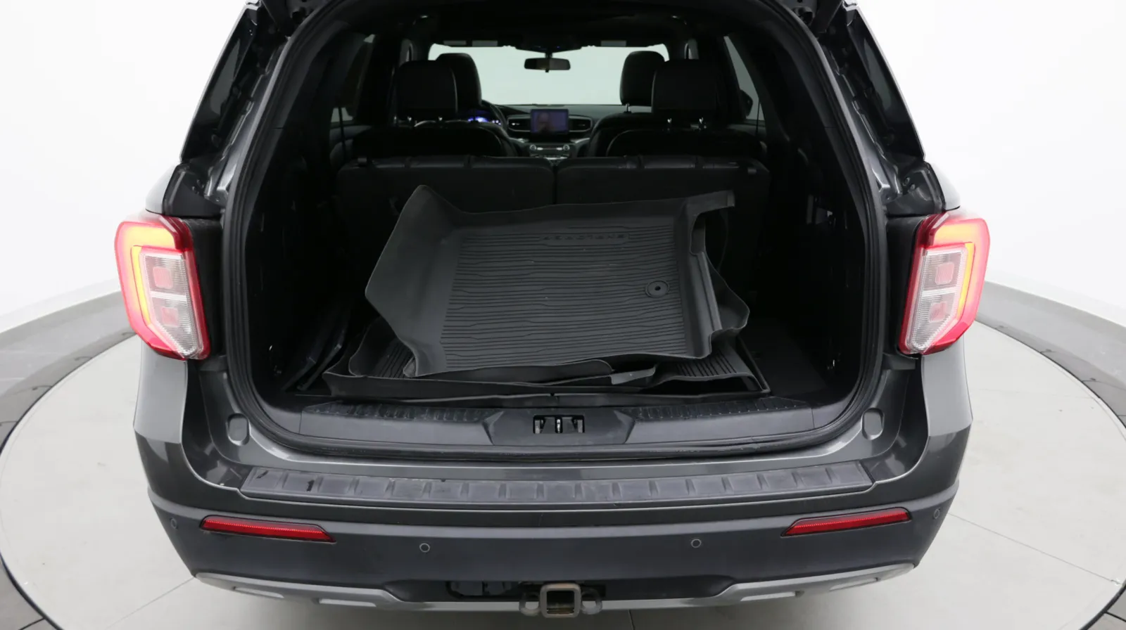 Ford Explorer photo 31