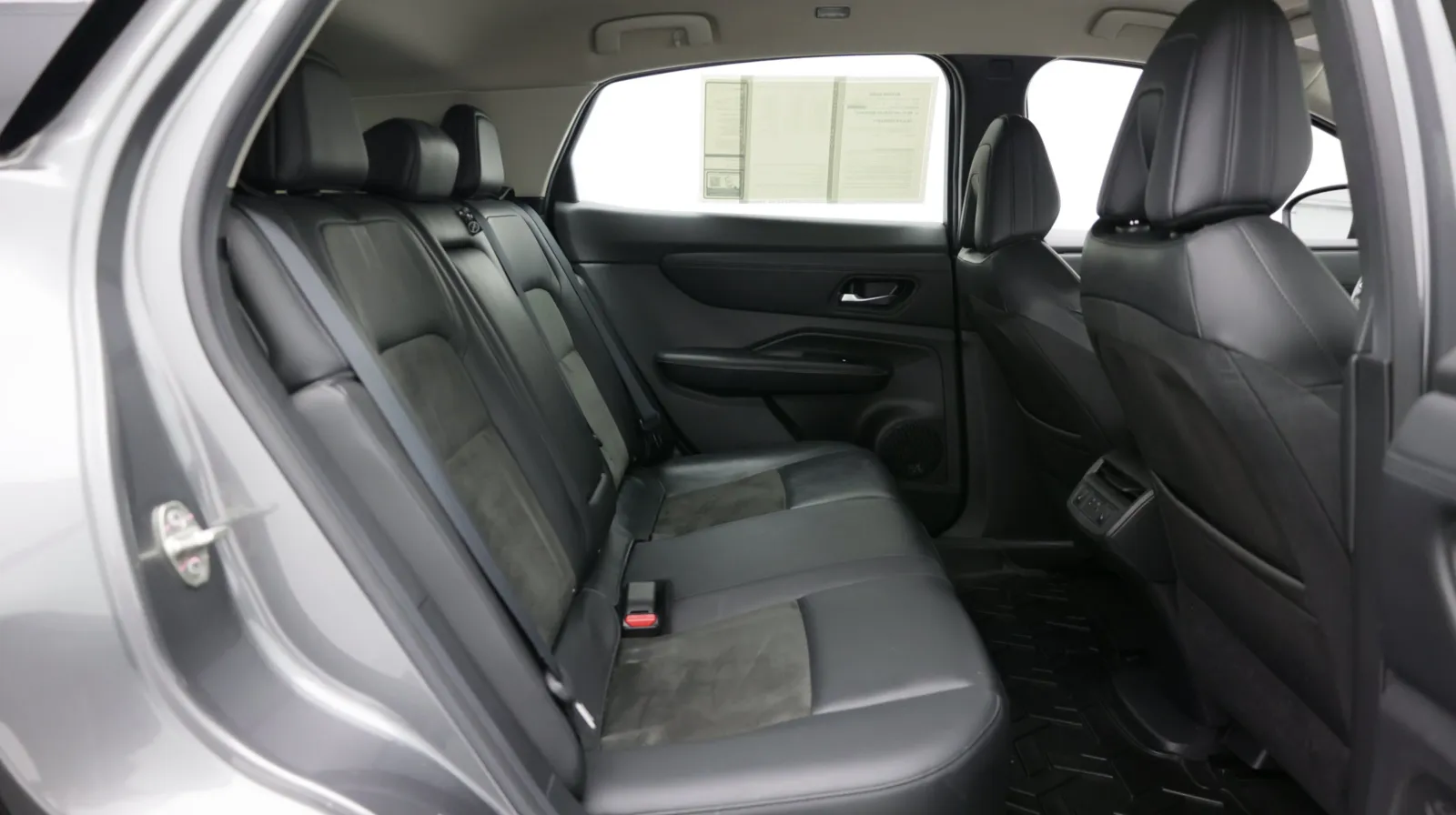 Nissan Ariya photo 34