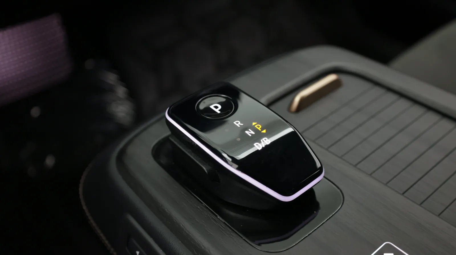 Nissan Ariya photo 19