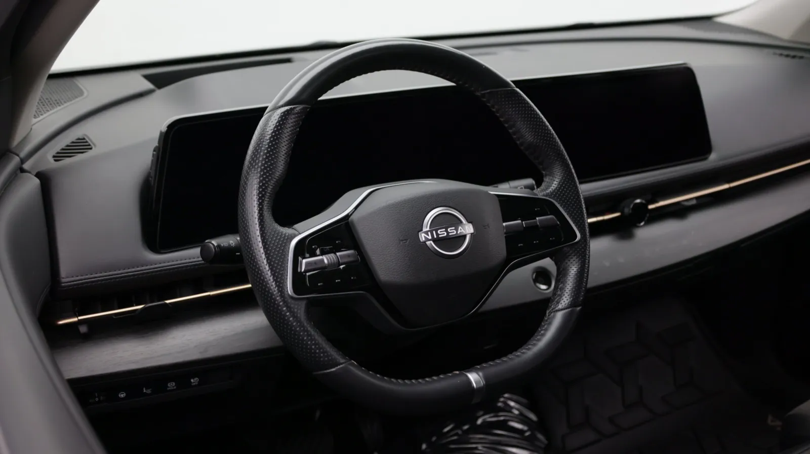 Nissan Ariya photo 9