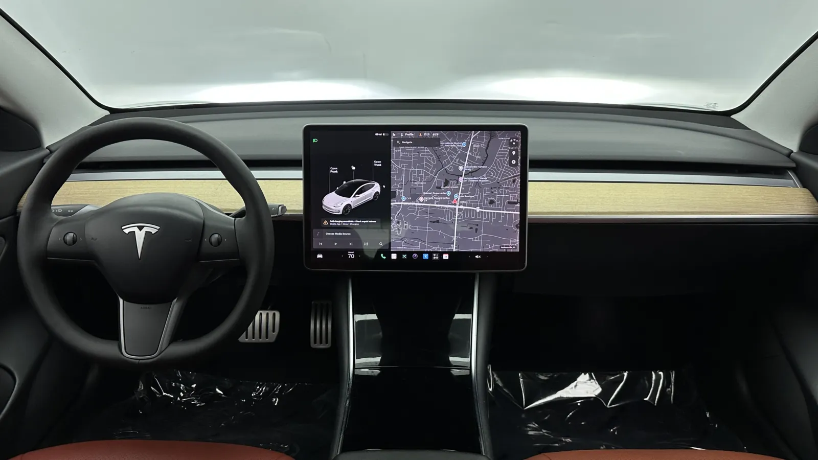 Tesla Model 3 photo 29