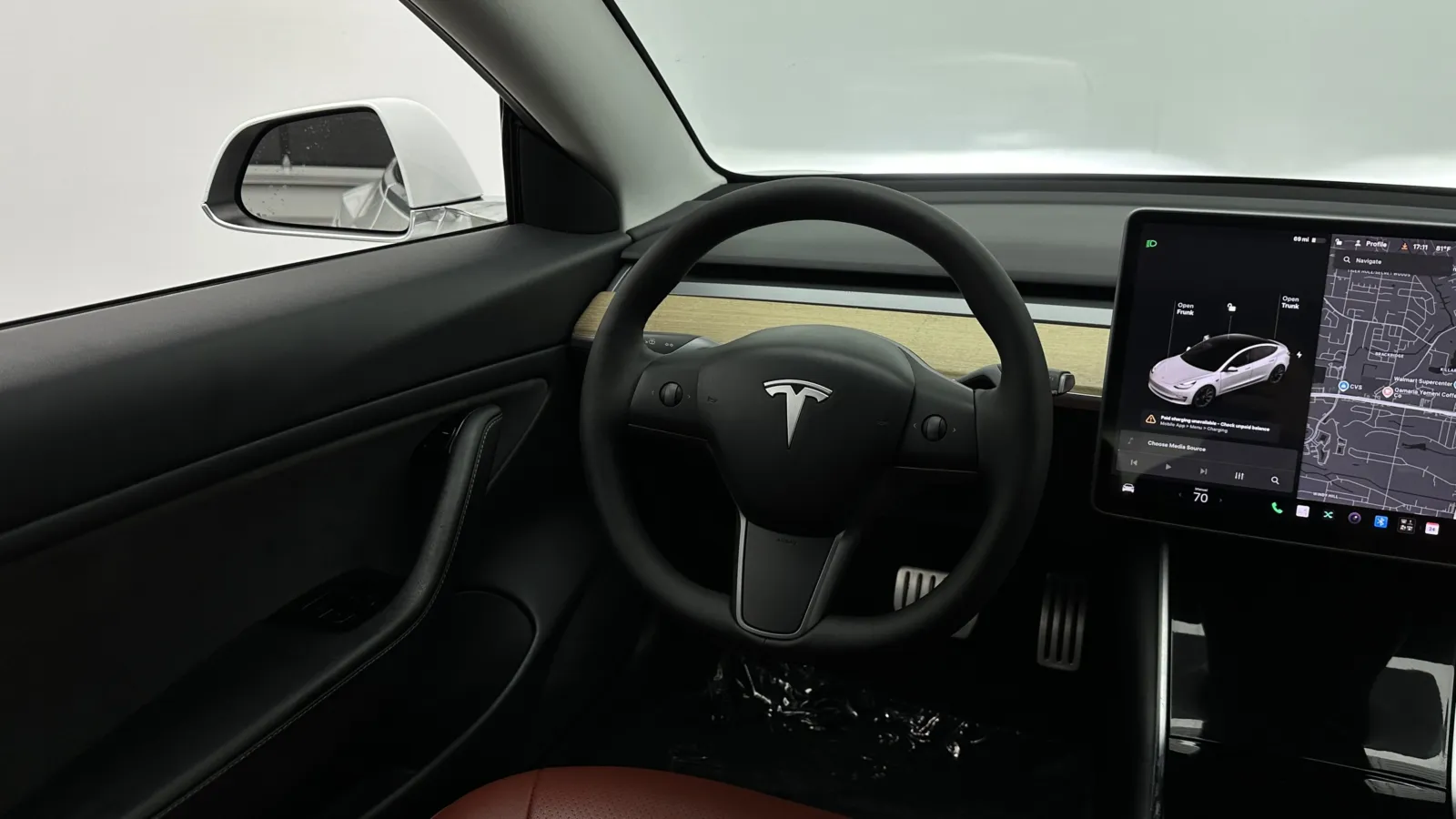 Tesla Model 3 photo 28
