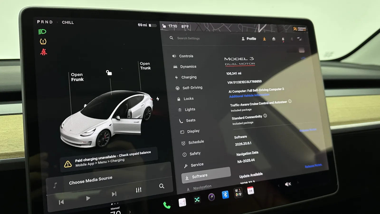 Tesla Model 3 photo 18