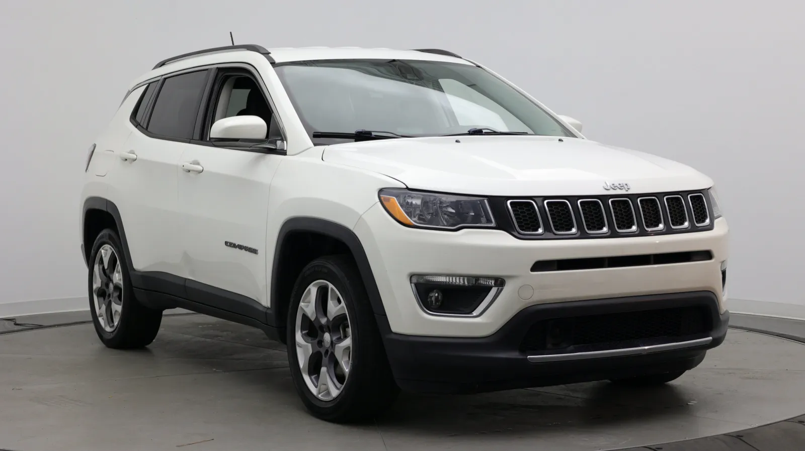 Jeep Compass photo 3