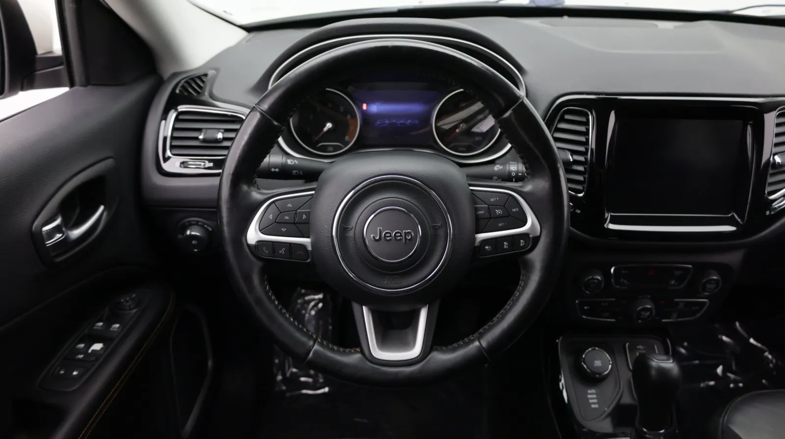 Jeep Compass photo 26