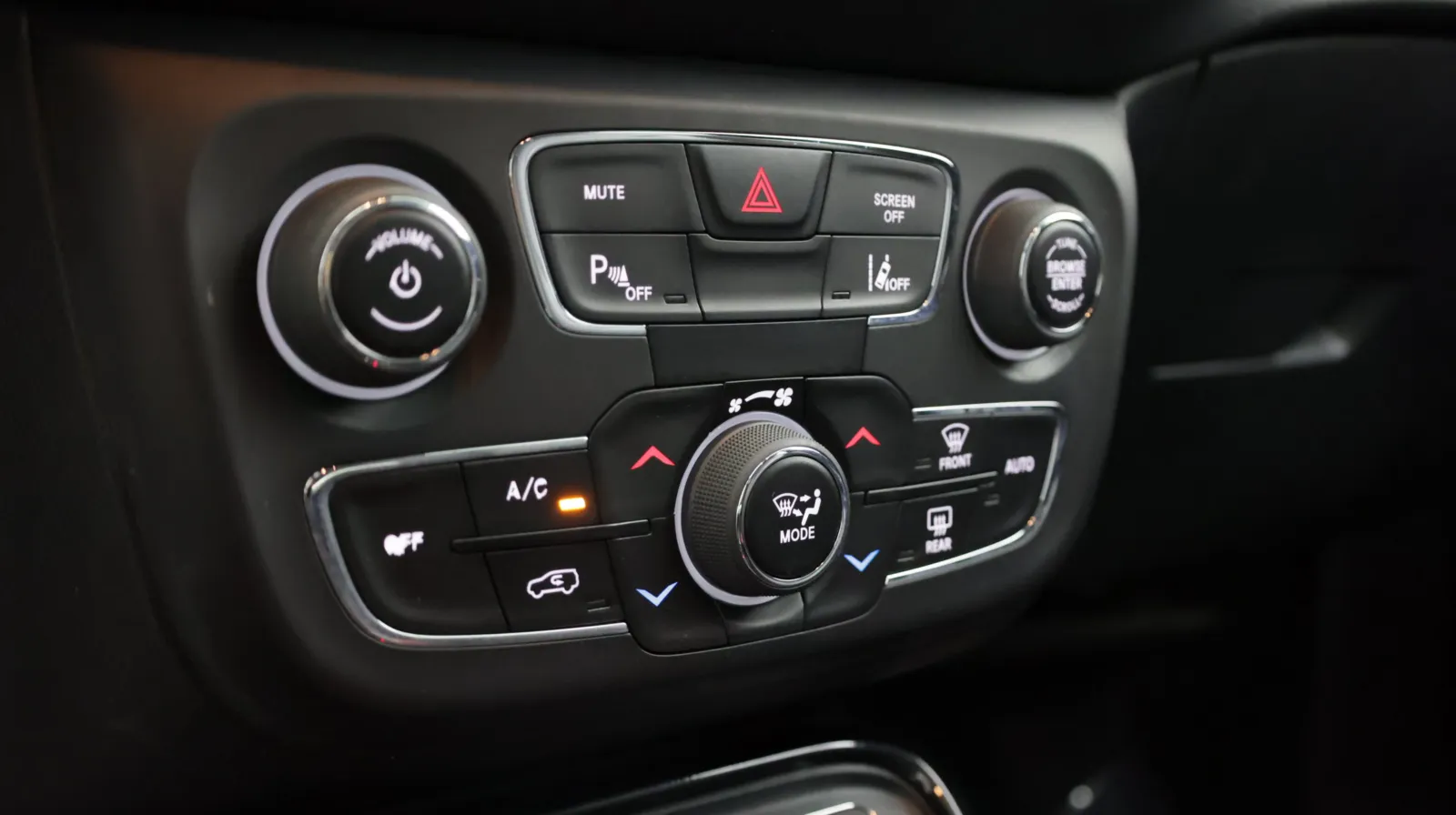 Jeep Compass photo 17