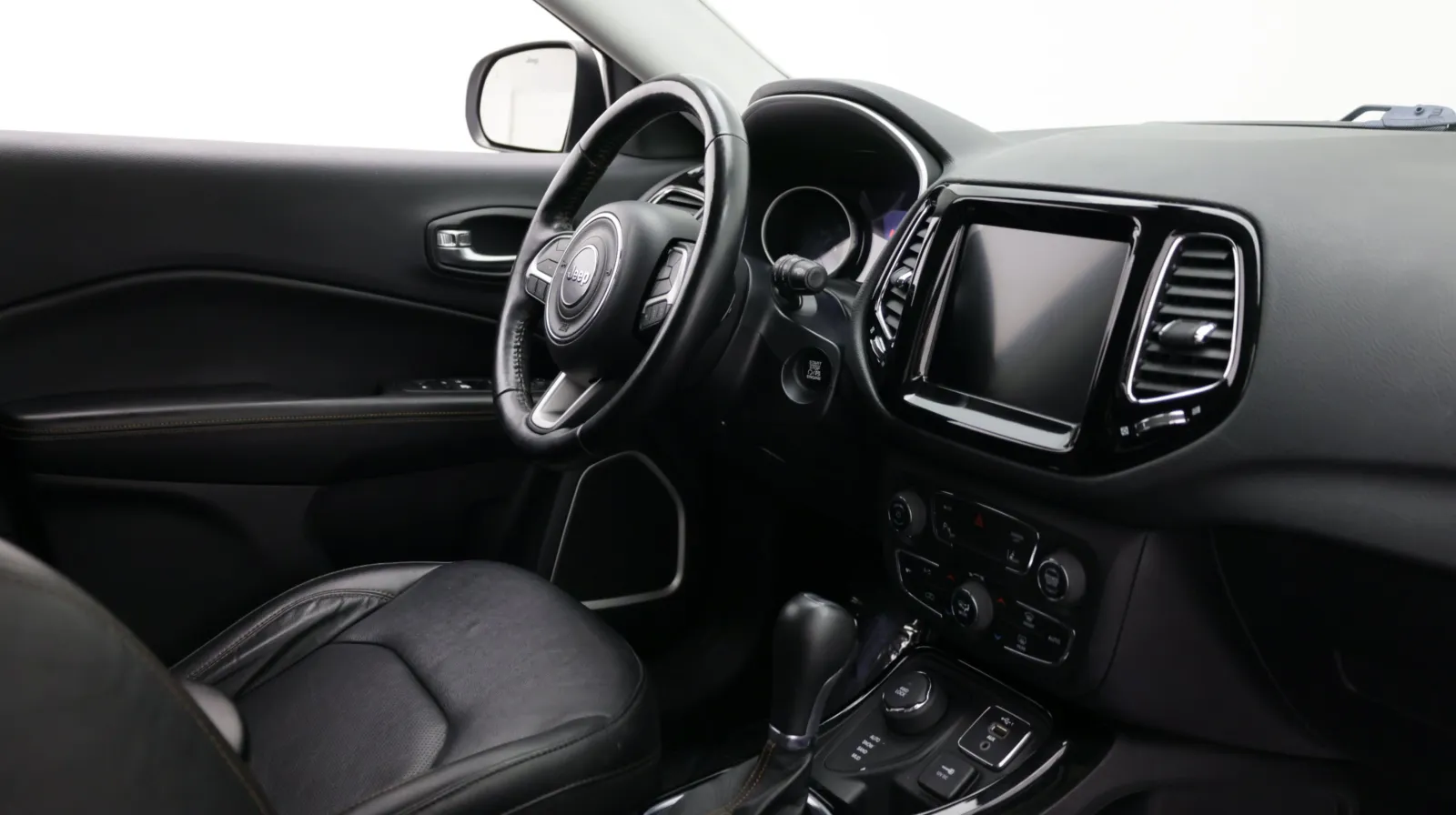 Jeep Compass photo 34