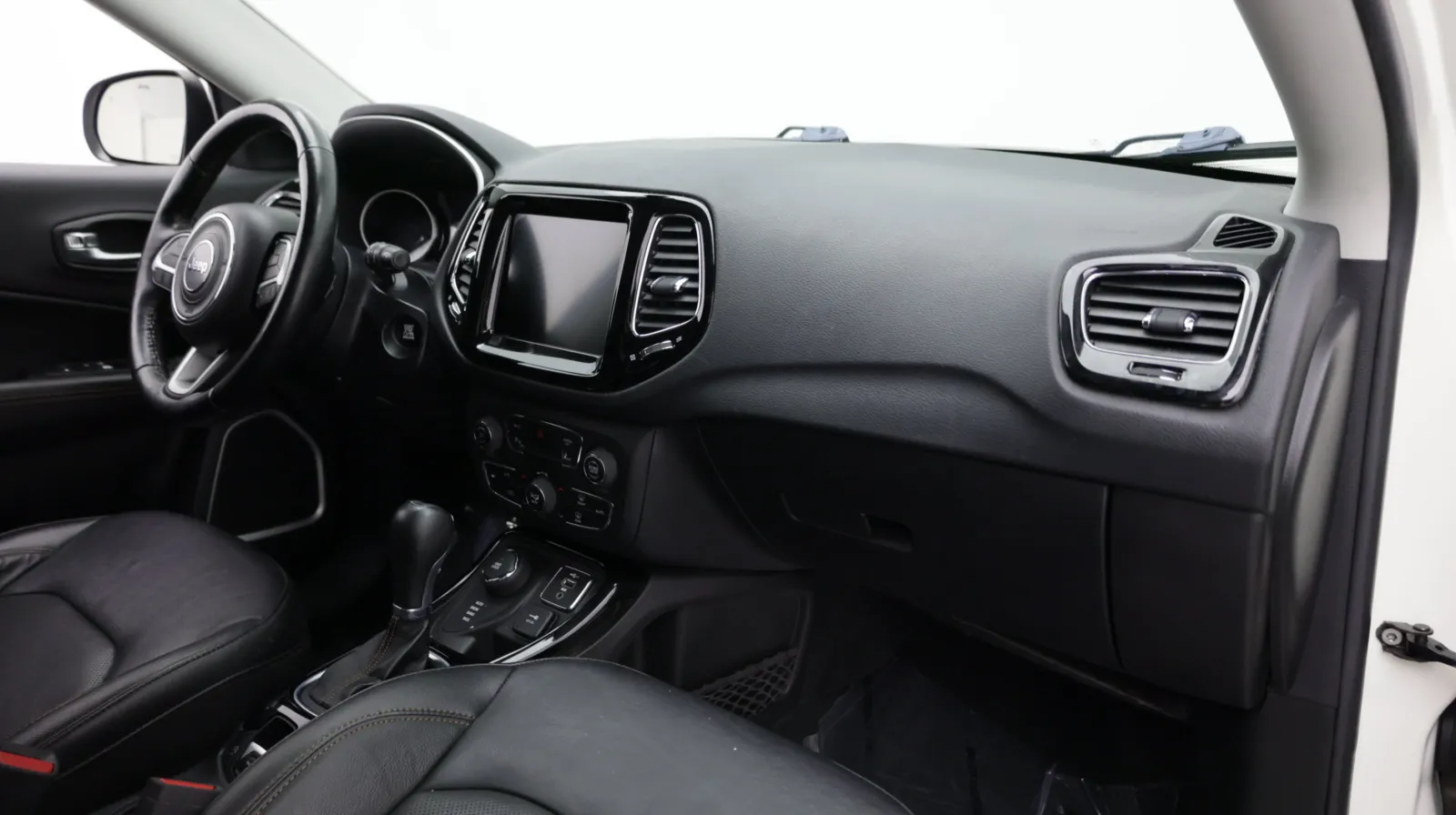 Jeep Compass photo 35